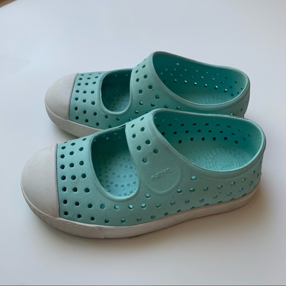 Native Juniper Mary Jane style toddler shoes size C7 - Picture 3 of 4